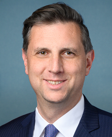 Photo of Seth Magaziner