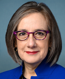 Photo of Andrea Salinas