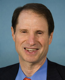 Photo of Ron Wyden